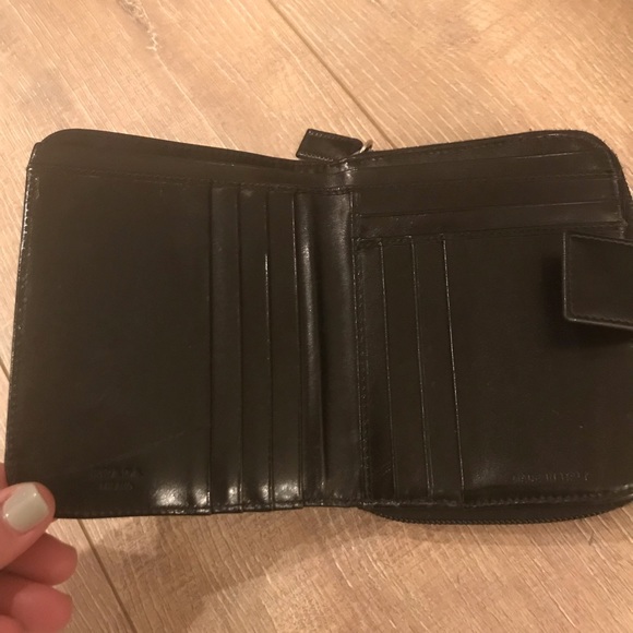 Leather Prada Wallet - Picture 4 of 7